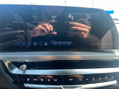 New 2026 Cadillac Lyriq Sport AWD/4WD image 18