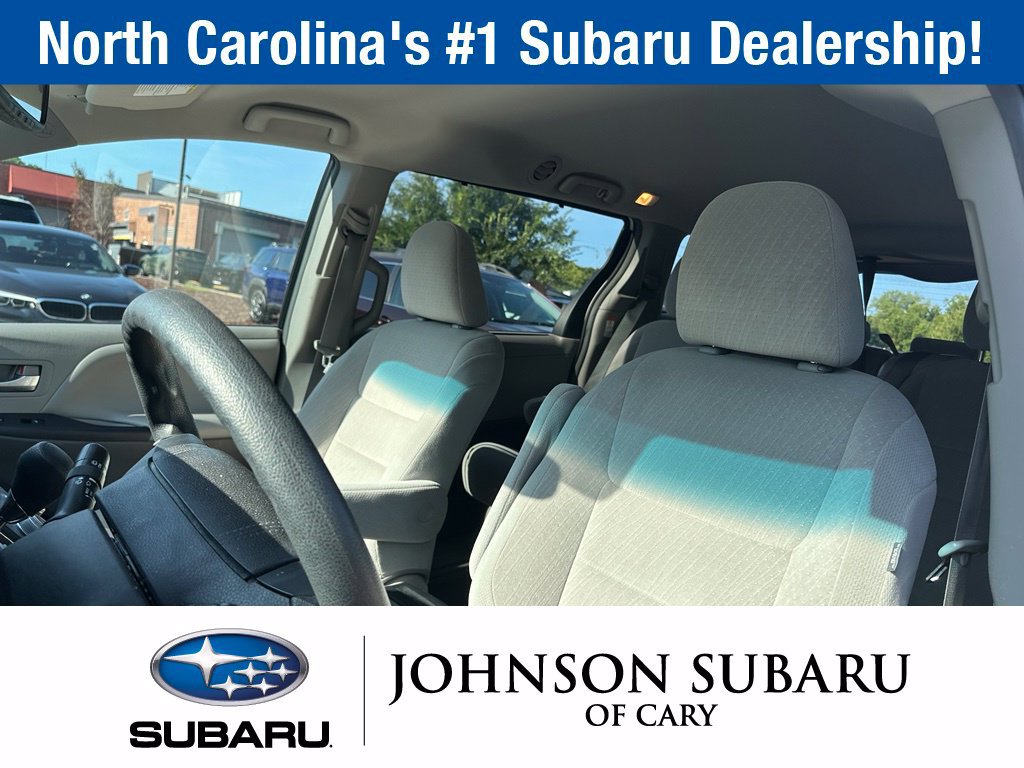 Used 2015 Toyota Sienna LE FWD image 7