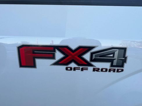 Used 2019 Ford F150 XL w/ Equipment Group 101A Mid AWD/4WD image 9