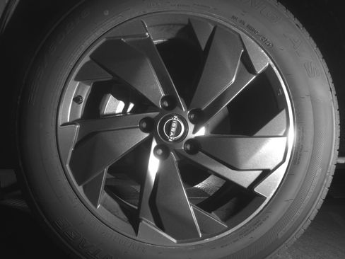 Used 2025 Nissan Rogue SV image 12