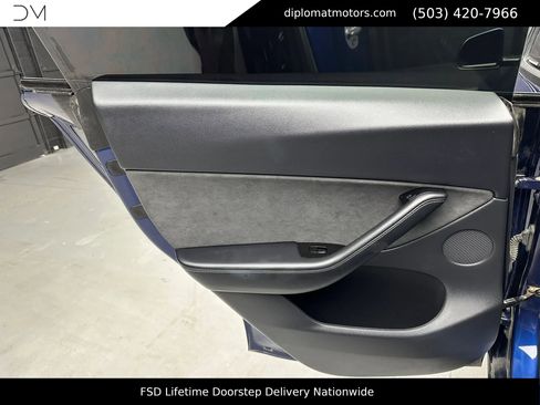 Used 2020 Tesla Model Y Long Range image 27