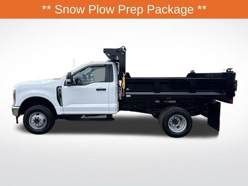 Certified 2025 Ford F350 XL w/ XL Chrome Package image 2