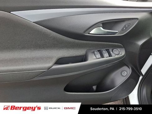 New 2026 Buick Envista Sport Touring w/ Convenience I Package FWD image 9
