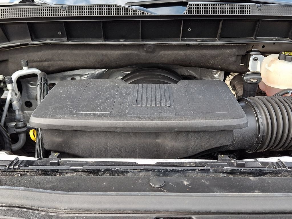 Used 2024 Chevrolet Silverado 1500 High Country w/ Z71 Off-Road Package AWD/4WD image 29