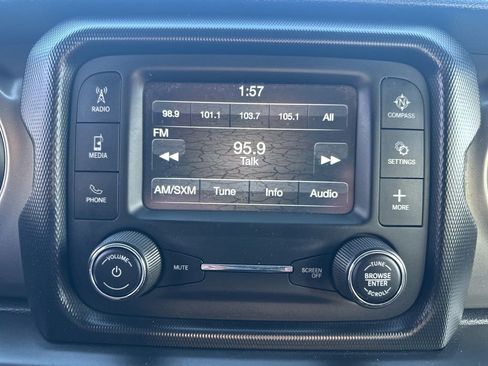 Used 2018 Jeep Wrangler Unlimited Sport image 22