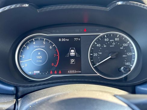 Used 2025 Nissan Versa SV FWD image 35