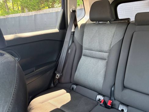 Used 2025 Nissan Rogue SV FWD image 36