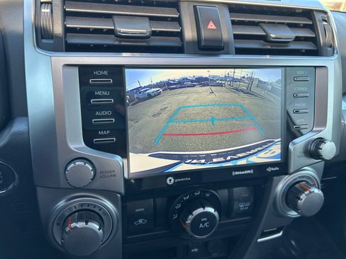 Used 2020 Toyota 4Runner SR5 Premium w/ Moonroof Package AWD/4WD image 17