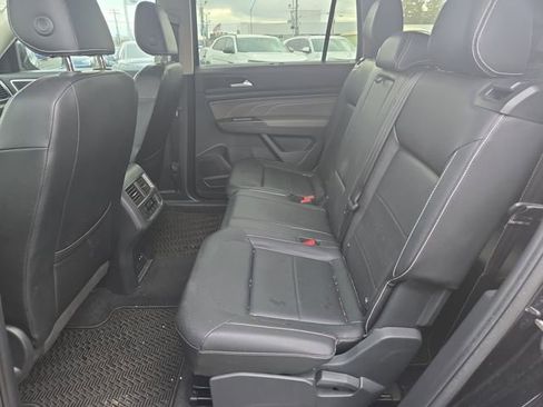 Certified 2023 Volkswagen Atlas SE w/ Panoramic Sunroof Package image 11