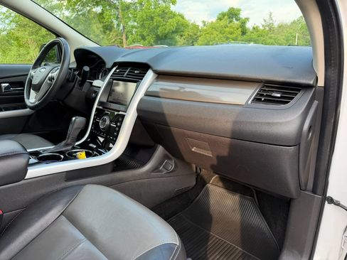 Used 2013 Ford Edge Sport w/ Driver Entry Pkg AWD/4WD image 12