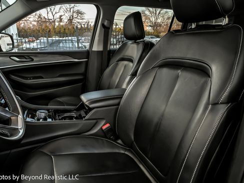 Used 2022 Jeep Grand Cherokee L Limited image 18