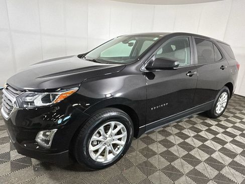 Used 2020 Chevrolet Equinox LS w/ LS Convenience Package FWD image 8