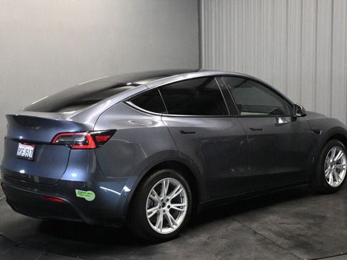 Used 2020 Tesla Model Y Long Range AWD/4WD image 5