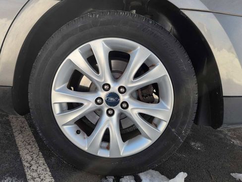 Used 2012 Ford Taurus SEL image 14