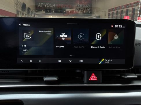Used 2026 Kia Carnival FWD image 35