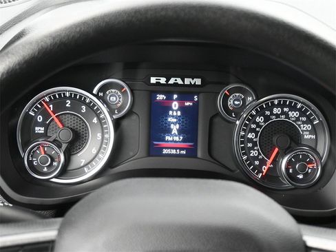 Used 2024 RAM 2500 Tradesman w/ Chrome Appearance Group image 10