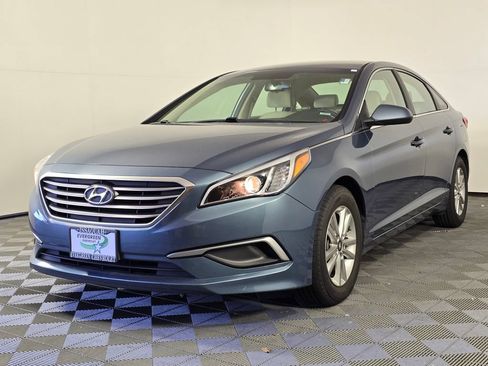 Used 2016 Hyundai Sonata SE FWD image 3