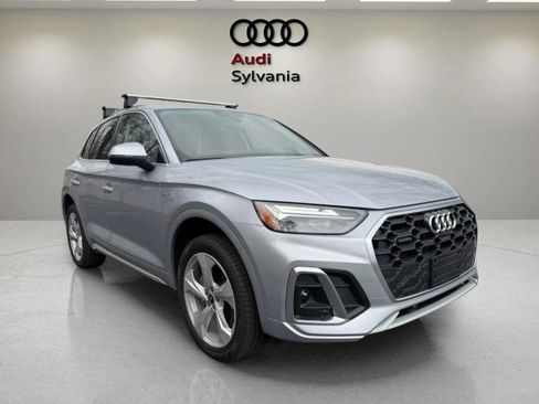 Certified 2025 Audi Q5 2.0T Premium Plus w/ Premium Plus Package AWD/4WD image 1