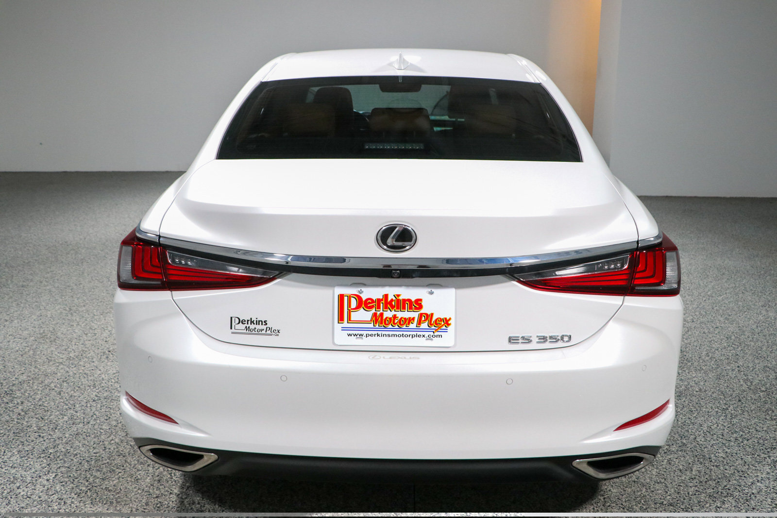 Used 2025 Lexus ES 350 w/ Premium Package FWD image 8
