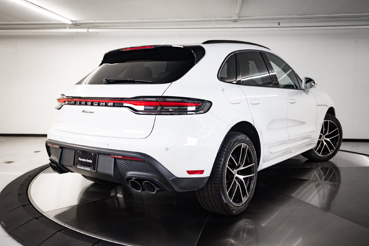 Certified 2024 Porsche Macan AWD/4WD image 7