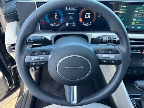 Used 2026 Hyundai Tucson SEL image 8