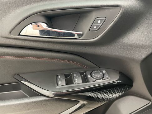 New 2026 Chevrolet Trax RS w/ Sunroof Package FWD image 11