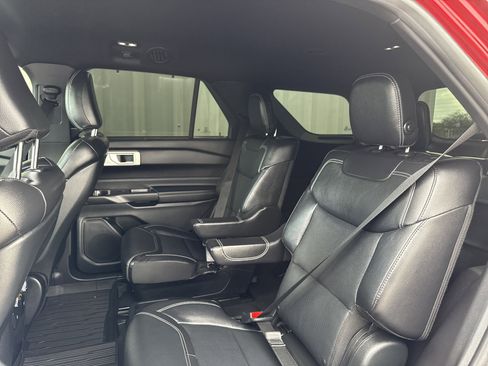 Used 2020 Ford Explorer ST w/ ST High-Performance Pack image 35