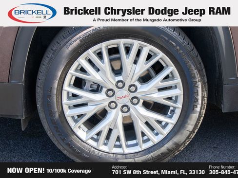 Used 2024 GMC Acadia Elevation image 32