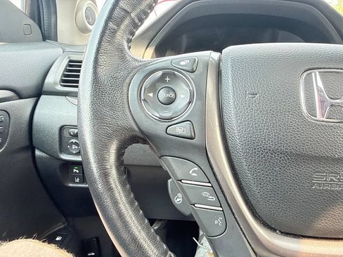 Used 2023 Honda Ridgeline RTL-E image 16