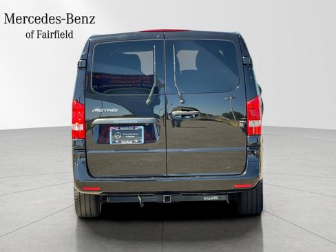 Used 2018 Mercedes-Benz Metris Passenger image 7