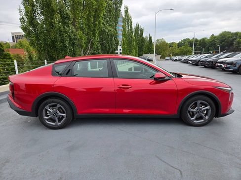 Certified 2025 Kia K4 FWD image 2