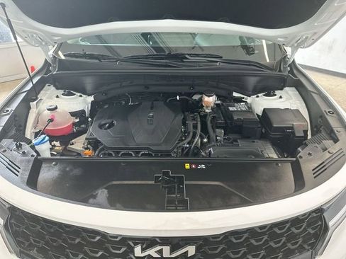 Certified 2023 Kia Sorento S FWD image 19