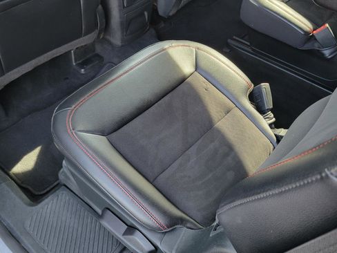 Used 2023 Ford Explorer ST-Line image 33