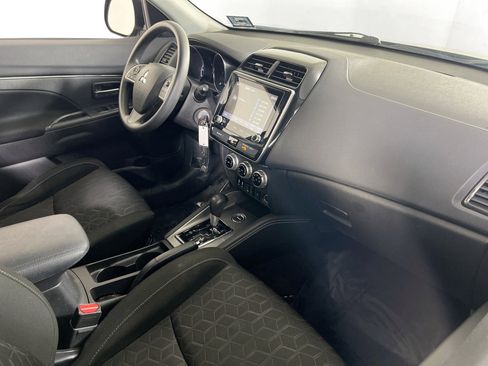 Used 2020 Mitsubishi Outlander Sport ES image 27