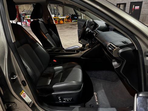 Used 2014 Lexus IS 250 image 26