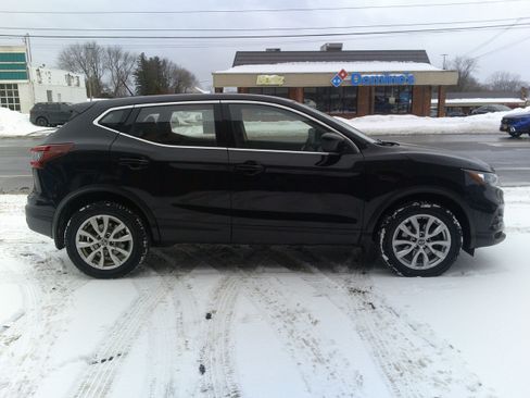 Used 2020 Nissan Rogue Sport S w/ Appearance Package image 6