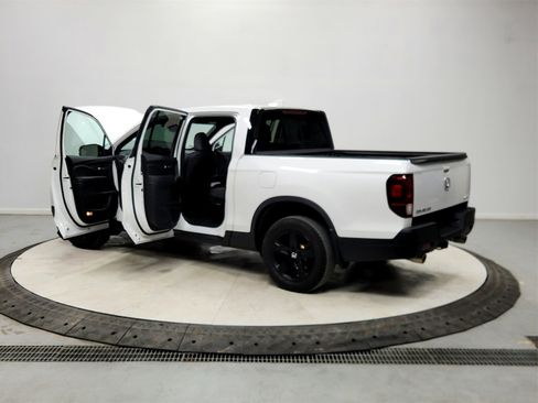 Used 2023 Honda Ridgeline Black Edition image 13