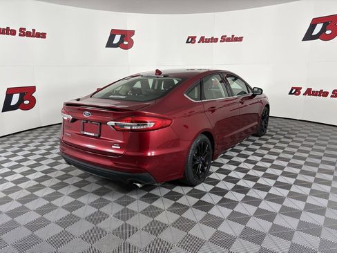 Used 2019 Ford Fusion SE w/ Equipment Group 151A image 6