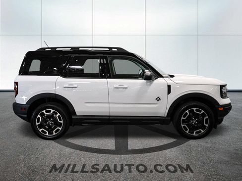 Certified 2024 Ford Bronco Sport Outer Banks w/ Tech Package AWD/4WD image 9