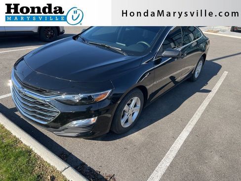 Used 2022 Chevrolet Malibu LS image 1