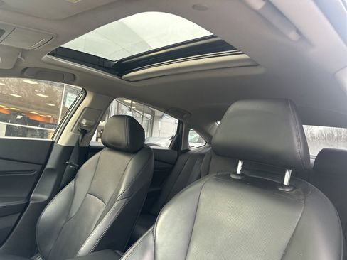 Used 2023 Honda Accord Touring image 13