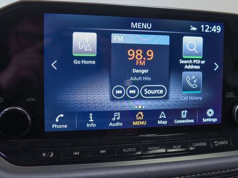 Used 2023 Nissan Rogue SL w/ SL Premium Package image 17