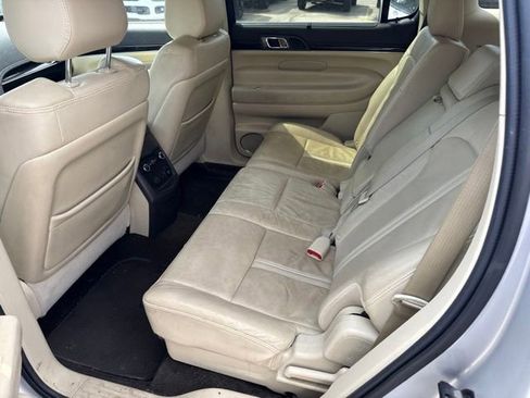 Used 2019 Lincoln MKT AWD image 15
