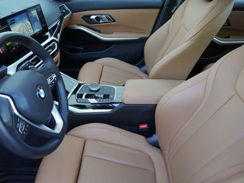 Used 2023 BMW 330i Sedan w/ Premium Package RWD image 11