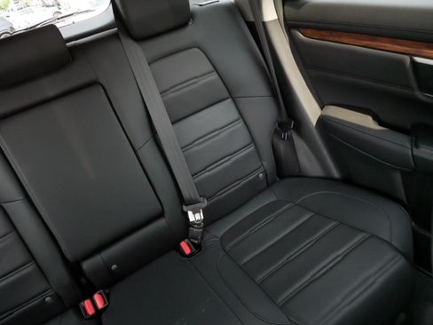 Used 2022 Honda CR-V Touring image 12