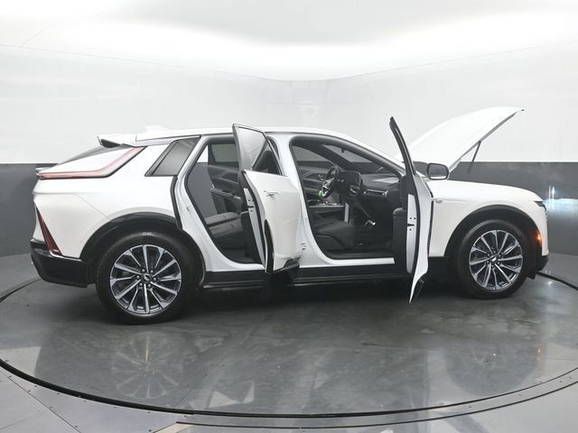 Certified 2024 Cadillac Lyriq Sport w/ LPO, Floor Liner Package AWD/4WD image 53