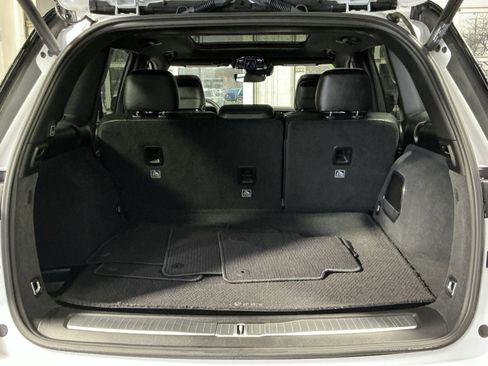 Used 2023 Jeep Grand Cherokee Summit w/ Luxury Tech Group V image 33