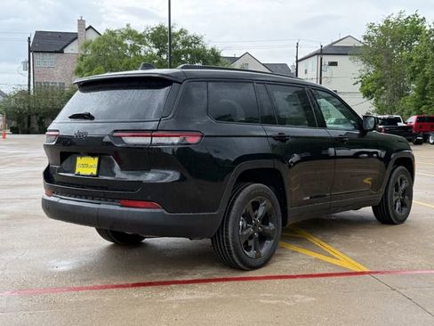 New 2025 Jeep Grand Cherokee L Altitude RWD image 7