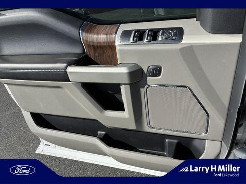 Used 2018 Ford F150 Lariat w/ Equipment Group 502A Luxury image 13