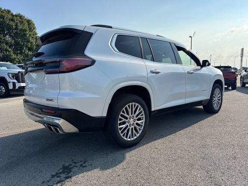 Used 2025 GMC Acadia Denali FWD image 7